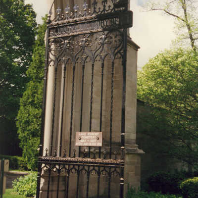 Lake Forest Cemetery