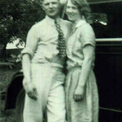 Harriet and Gunnar Swalgren and friends