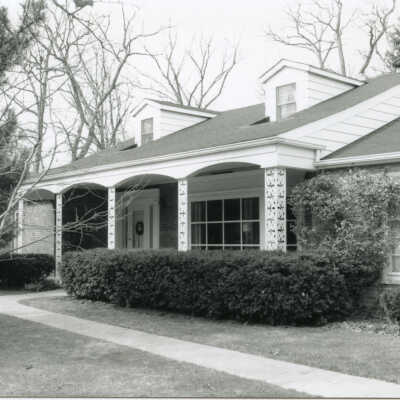 32 Moffett Road, Lake Bluff