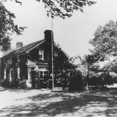 Copyright: Lake Forest-Lake Bluff Historical Society