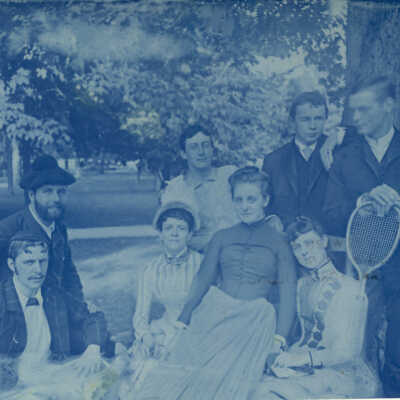 Farwell Family on the lawn