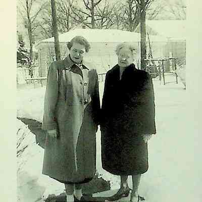 Unidentified photo