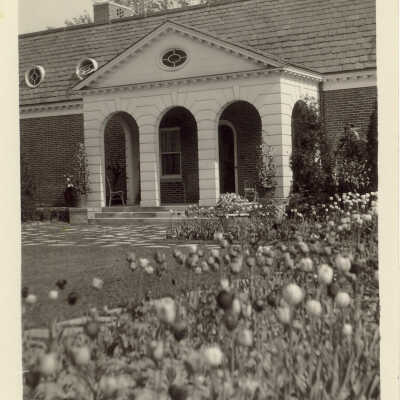 "Fairlawn" garage entrance