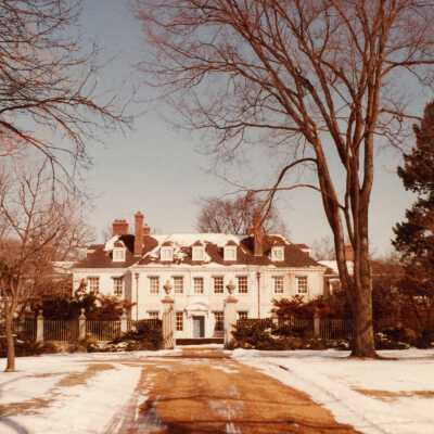 255 Green Bay Rd.