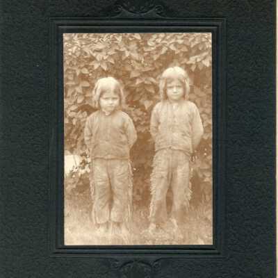 Copyright: Lake Forest Lake Bluff Historical Society; Origformat: Artifact