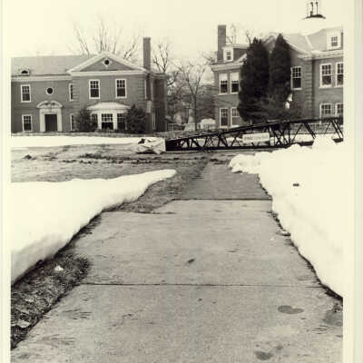 Lake Bluff Children's Home Exterior