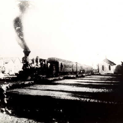An early Lake Forest Train