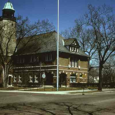 220 E. Deerpath Road