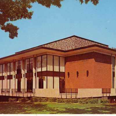 Donnelley Library: Lake Forest College