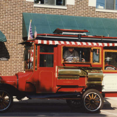 Cretors-Ford Model "T" popcorn truck