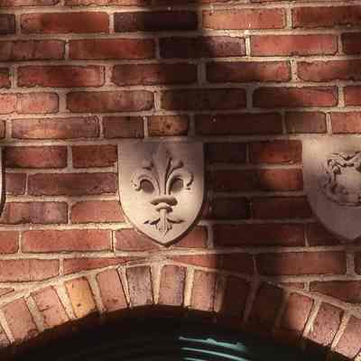 Western Ave Door Ornamentation