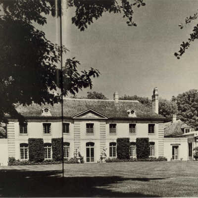 111 Moffett Road