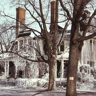 1010 East Deerpath