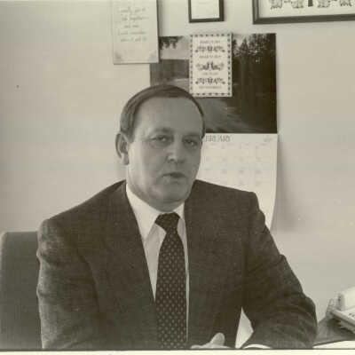 Everett School Principal Harold Hoeksema