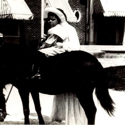 Eddie Dick on horseback