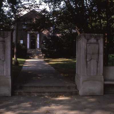 Lake Forest Library