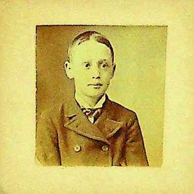 Unidentified photo