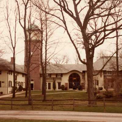 136 Green Bay Rd.