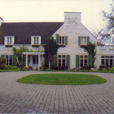 James and Betsy Getz Residence