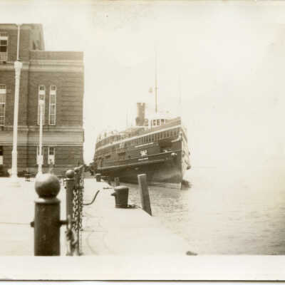Boat docked at Navy Pier