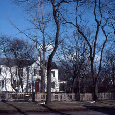 455 Oakwood