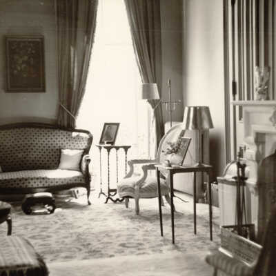 Sitting room in Quinlan home