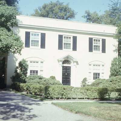461 North Green Bay Road