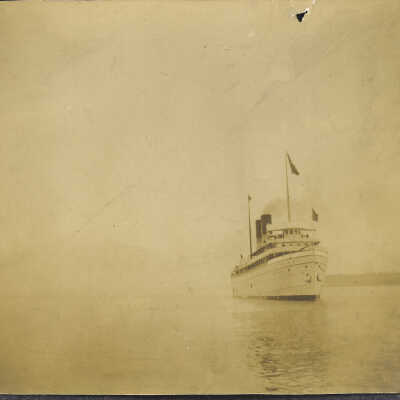 Copyright: Lake Forest-Lake Bluff Historical Society