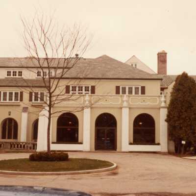 136 Green Bay Rd.