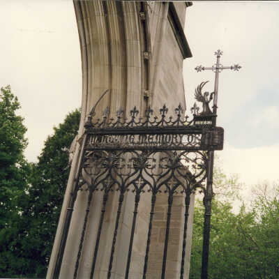 Lake Forest Cemetery