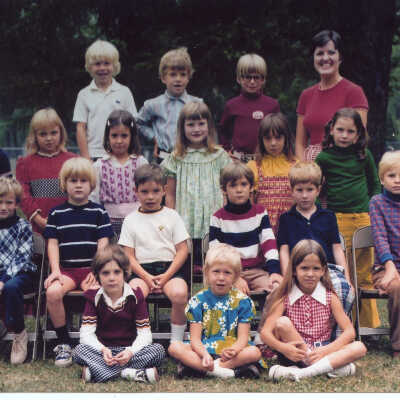 Sheridan School First Grade 1974-1975