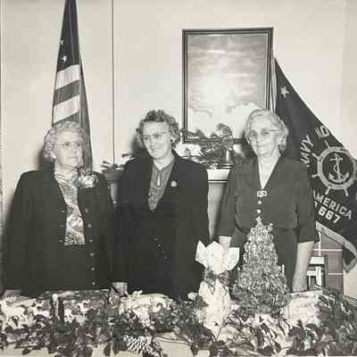 Navy Mothers Club
