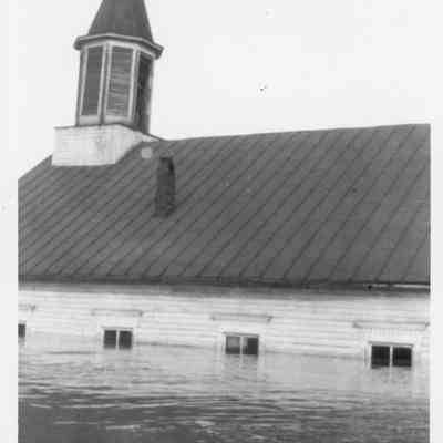 Millwood Methodist Church in 1913 Flood