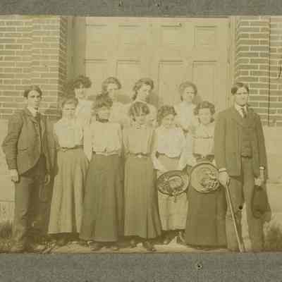Ravenswood High School Class Photo 1903