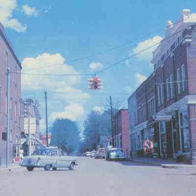 Walnut St, Ravenswood, WV - Shopping District (looking Eastward)