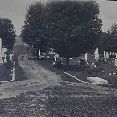 Ravenswood Cemetery