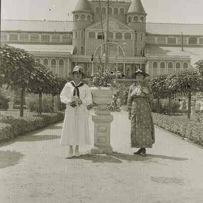 Ethel Wright and an unknown woman