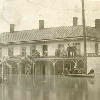 Flood of 1913 - Hotel Victoria