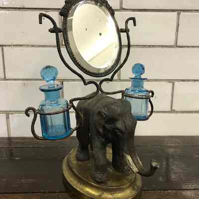 Elephant Toiletry Set