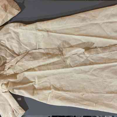 Child’s dressing gown/robe