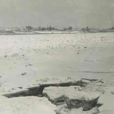 Ohio River frozen