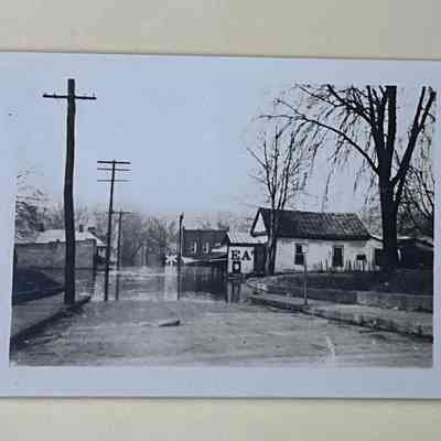 1937 Flood, Mulberry St Towards Station