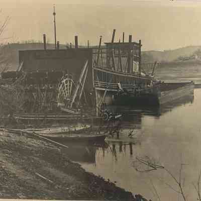 “H.M. Hoxie” Steamboat