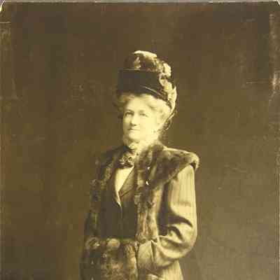 Frances Tarr Brown