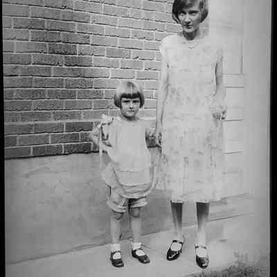 Ethel and Mary Jean Pickens