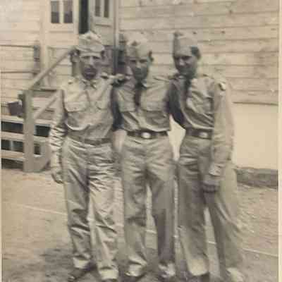 3 Soldiers
