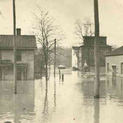 1907 Flood - Broadway and Sycamore Streets