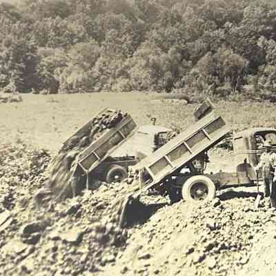 Howard Hartley Dump Trucks