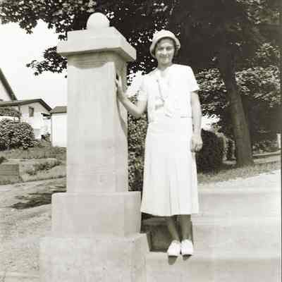 Believe this to be "Little Clara", the photographer's beloved niece
