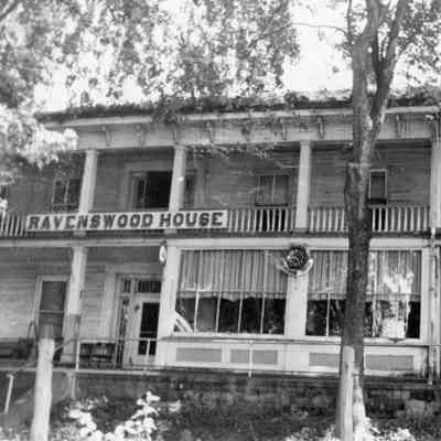Ravenswood House